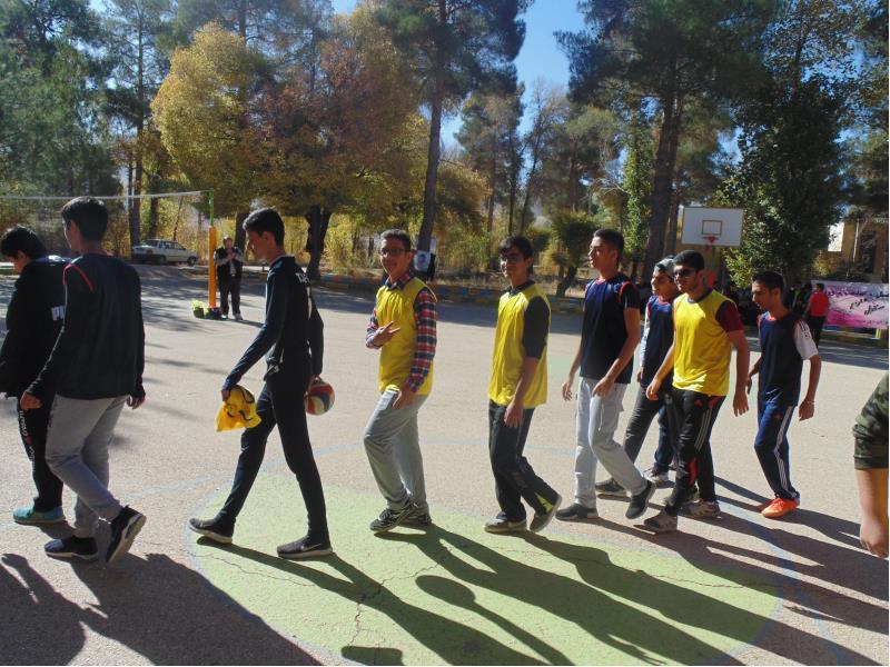 انجام مسابقات المپیاد ورزشی 97-96